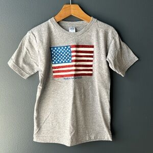 ✨3/$12✨ “Made in America 2015” gray short sleeved kids tee shirt medium